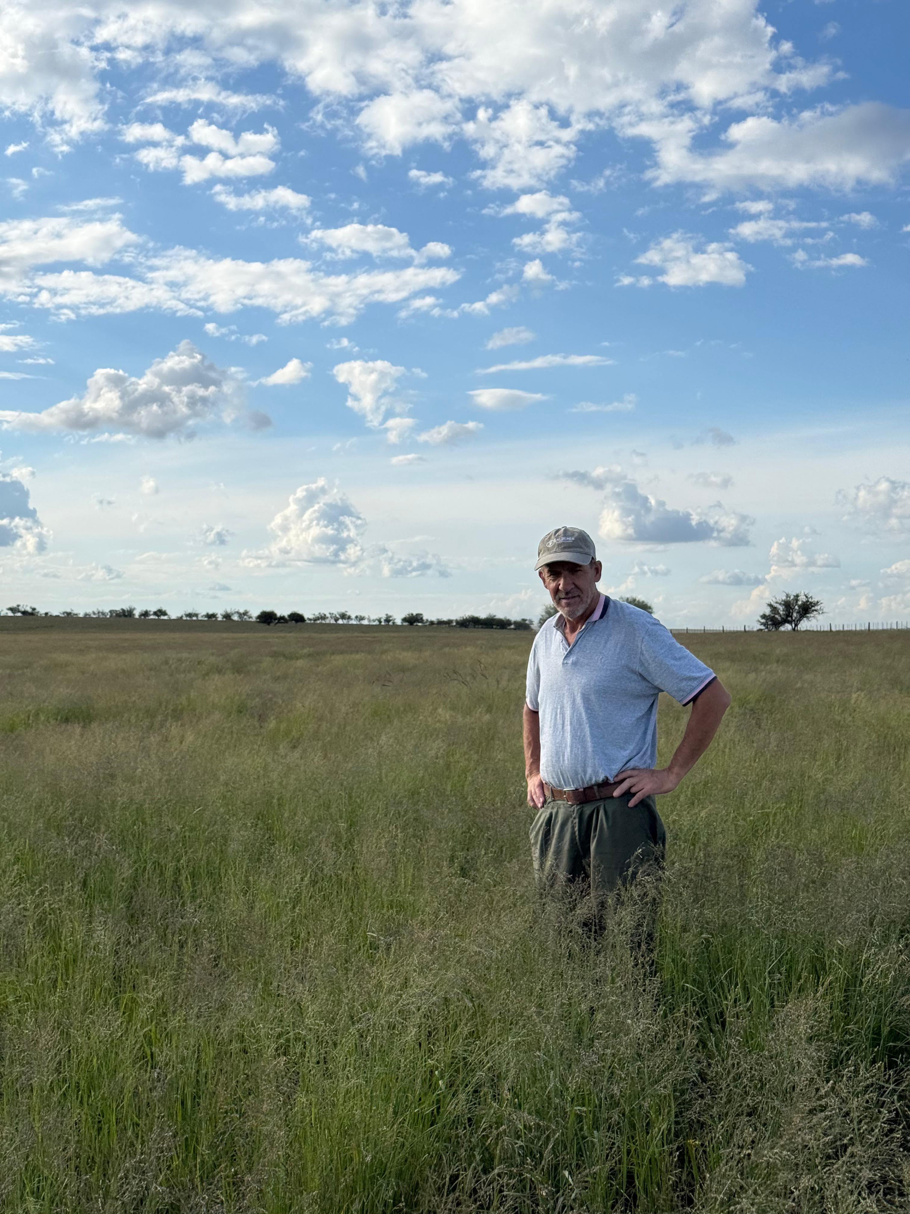 Sandro Grand en el campo